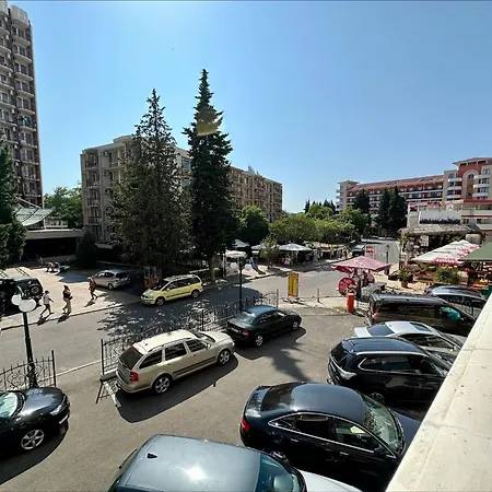 Menada Miramar Palace דירה