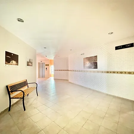 Menada Miramar Palace דירה
