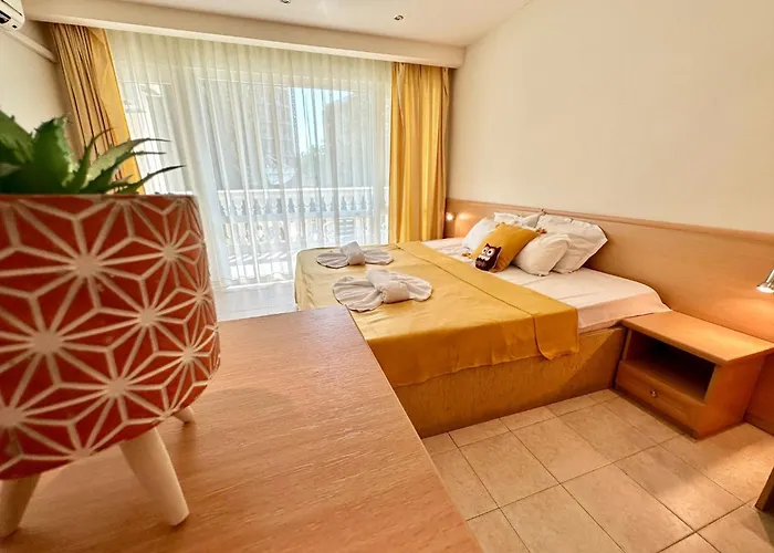 Menada Miramar Palace Apartment Sunny Beach